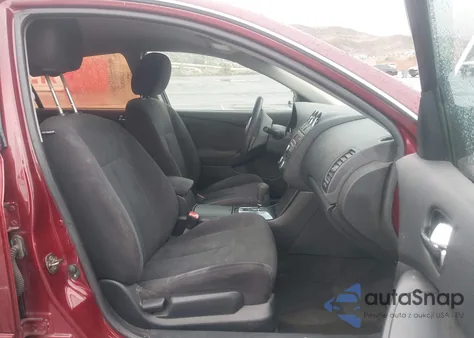 2010 Nissan Altima 2.5 S z USA, uszkodzony, nr VIN 1N4AL2AP7AN514375